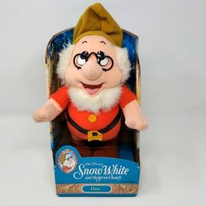 Walt Disney Snow White and the Seven Dwarfs Doc Vintage in Original Box Plush